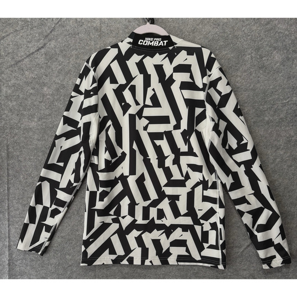 Nike Pro Combat Hyperwarm Dri Fit Max Mens Sz M Black White Fitted Compression - Picture 2 of 11